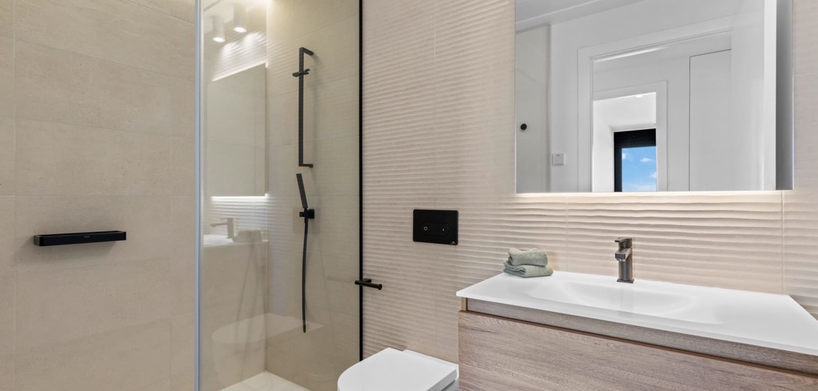 Apartamento de 2 habitaciones en Las Colinas Golf en venta con piscina - 479.000 € (Ref: 9462831)