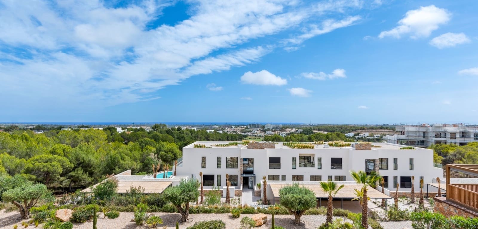 Apartamento de 2 habitaciones en Las Colinas Golf en venta con piscina - 479.000 € (Ref: 9462831)