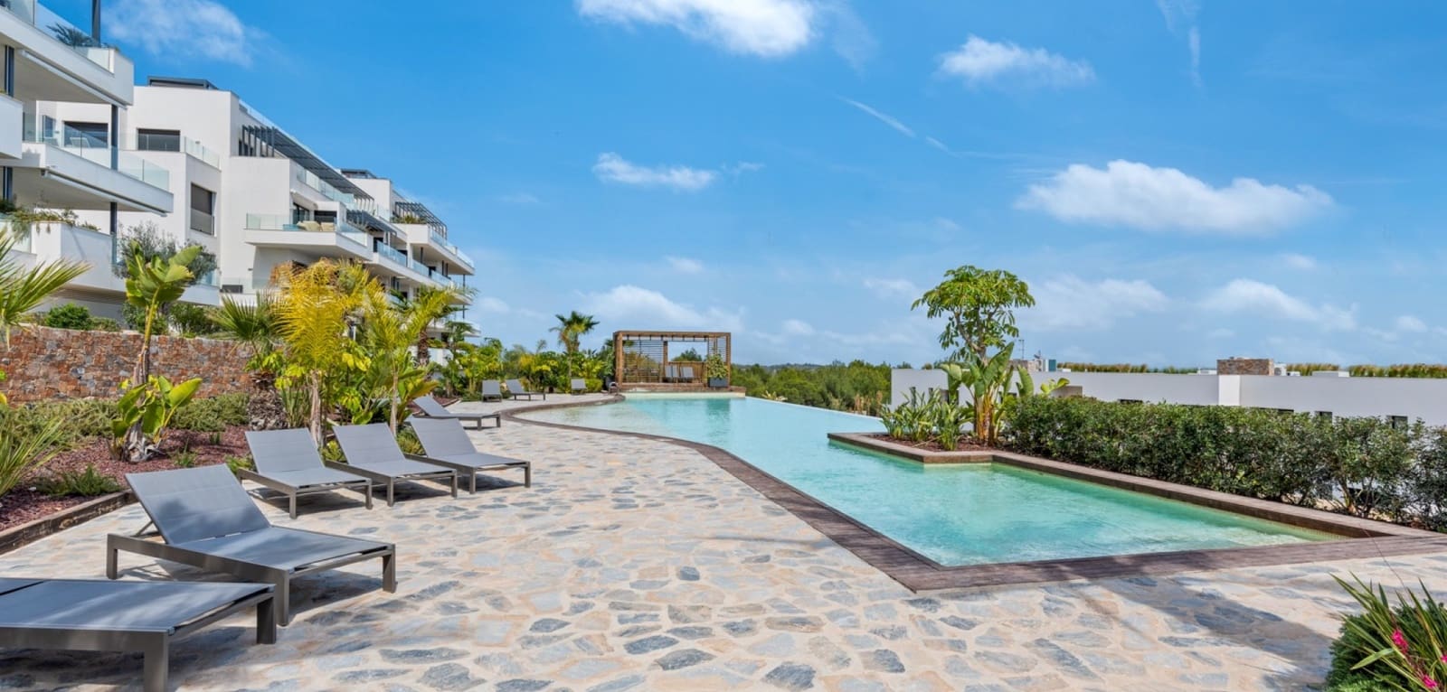 Apartamento de 2 habitaciones en Las Colinas Golf en venta con piscina - 479.000 € (Ref: 9462831)