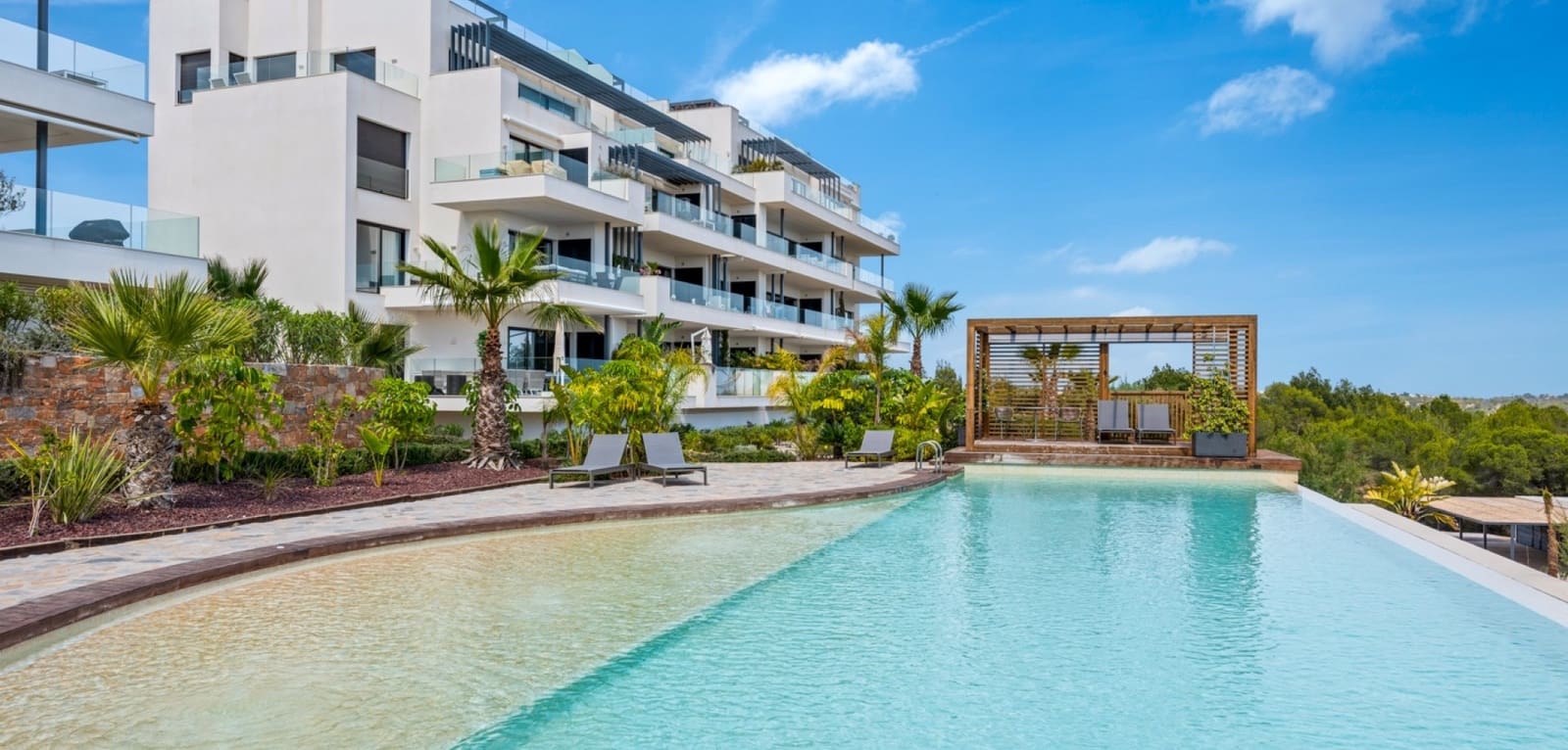 Apartamento de 2 habitaciones en Las Colinas Golf en venta con piscina - 479.000 € (Ref: 9462831)