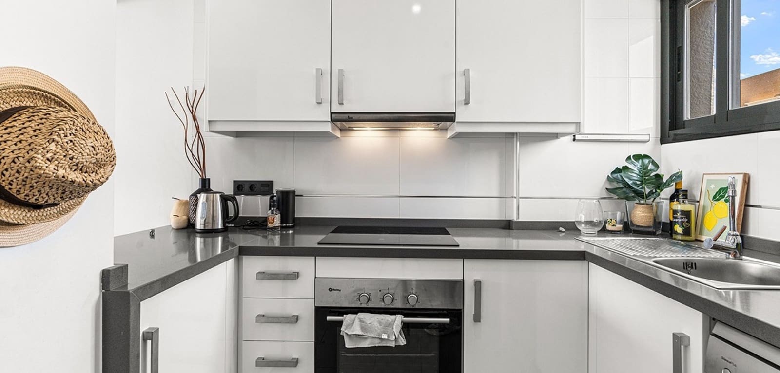 Apartamento de 2 habitaciones en La Zenia en venta con piscina - 319.000 € (Ref: 9466203)