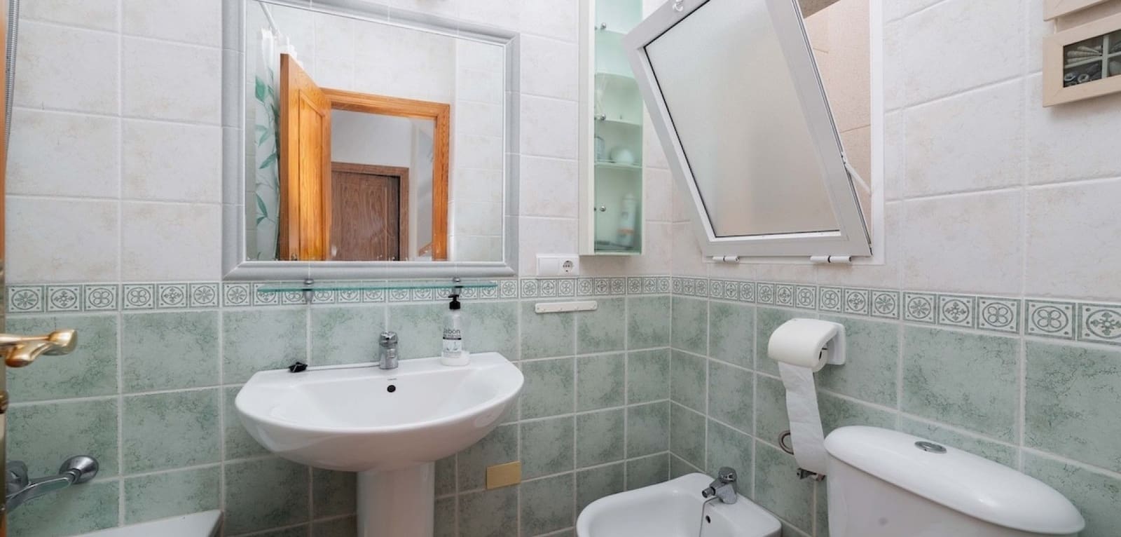 Casa de 2 habitaciones en Villamartin en venta con piscina - 149.000 € (Ref: 9466204)