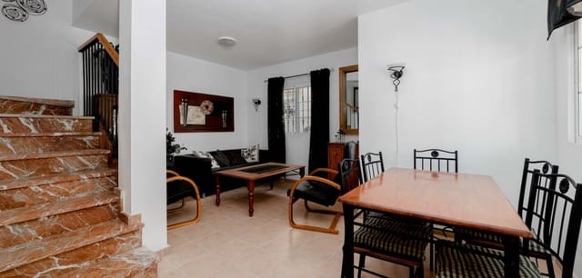 2 slaapkamer Huis te koop in Villamartin, Orihuela met zwembad - € 149.000 (Ref: 9466204)
