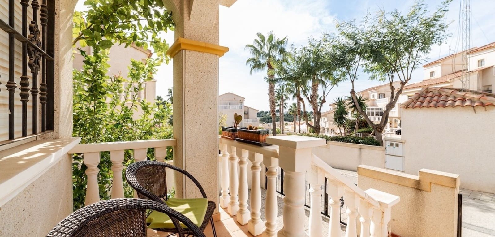 Casa de 2 habitaciones en Villamartin en venta con piscina - 149.000 € (Ref: 9466204)