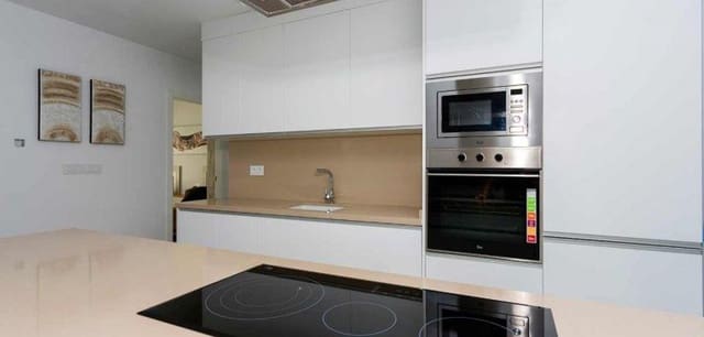 3 quarto Casa em Banda para venda em Daya Nueva com piscina - 365 000 € (Ref: 9466206)