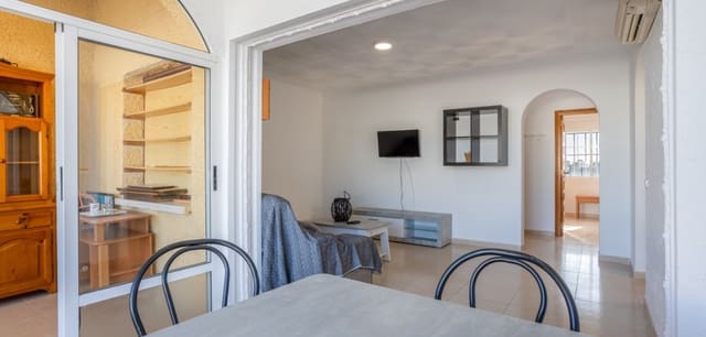 3 soverom Villa til salgs i San Luis, Torrevieja med svømmebasseng - € 330 000 (Ref: 9471014)