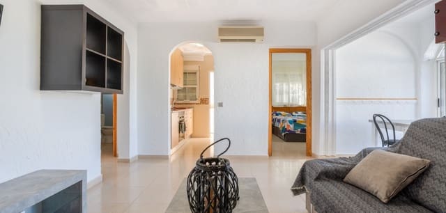 3 soverom Villa til salgs i San Luis, Torrevieja med svømmebasseng - € 330 000 (Ref: 9471014)