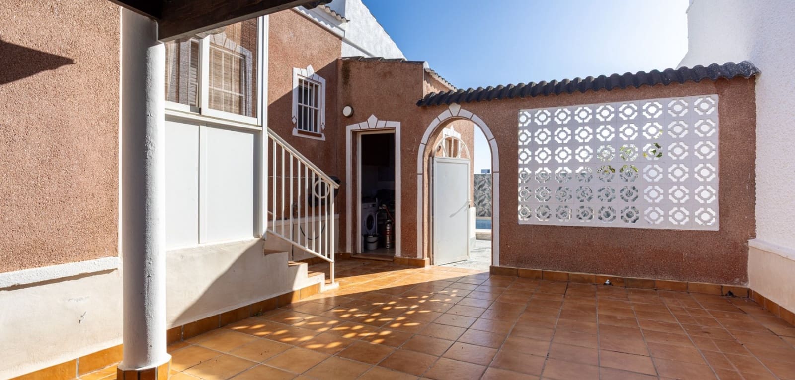 3 bedroom Villa for sale in San Luis with pool - € 330,000 (Ref: 9471014)