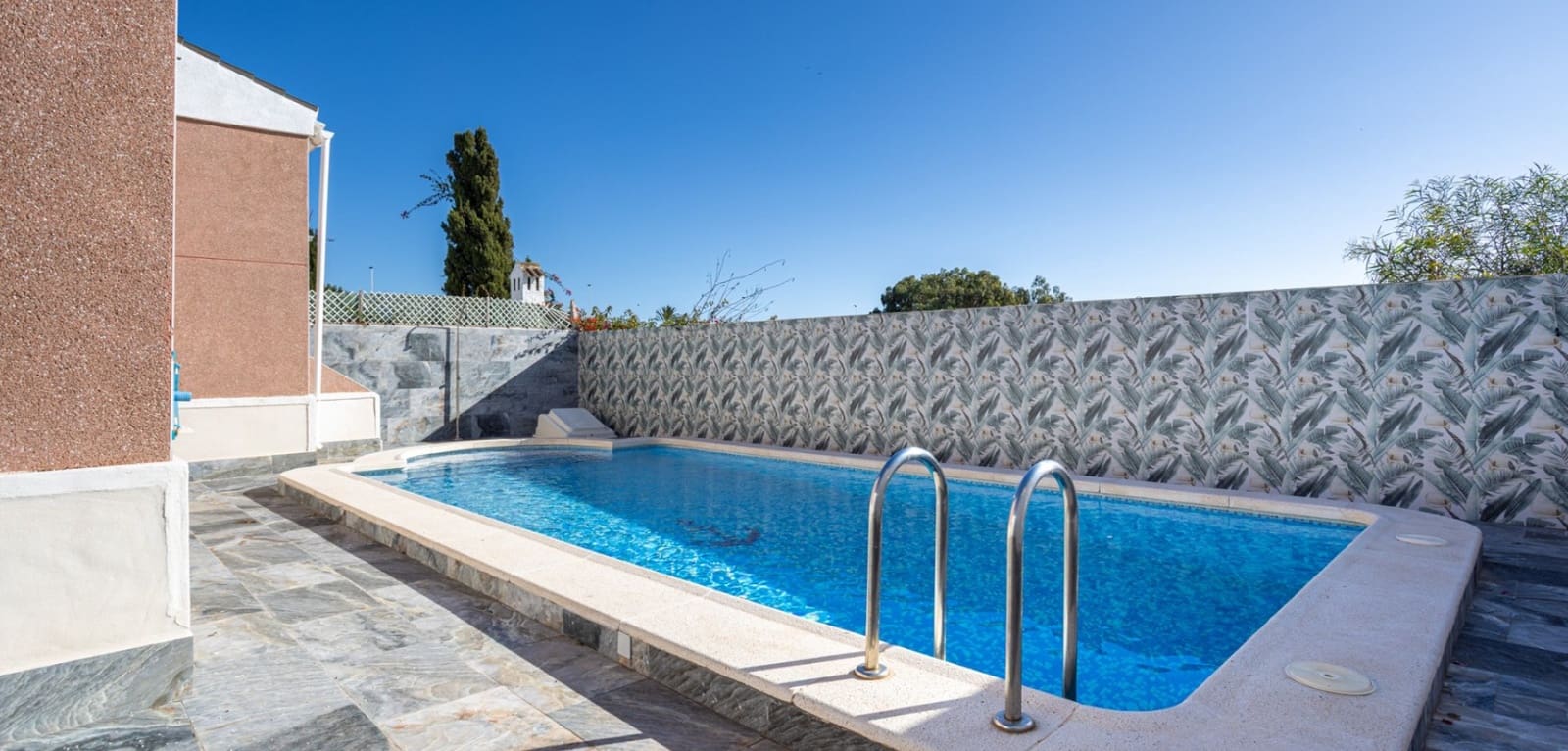 3 bedroom Villa for sale in San Luis with pool - € 330,000 (Ref: 9471014)