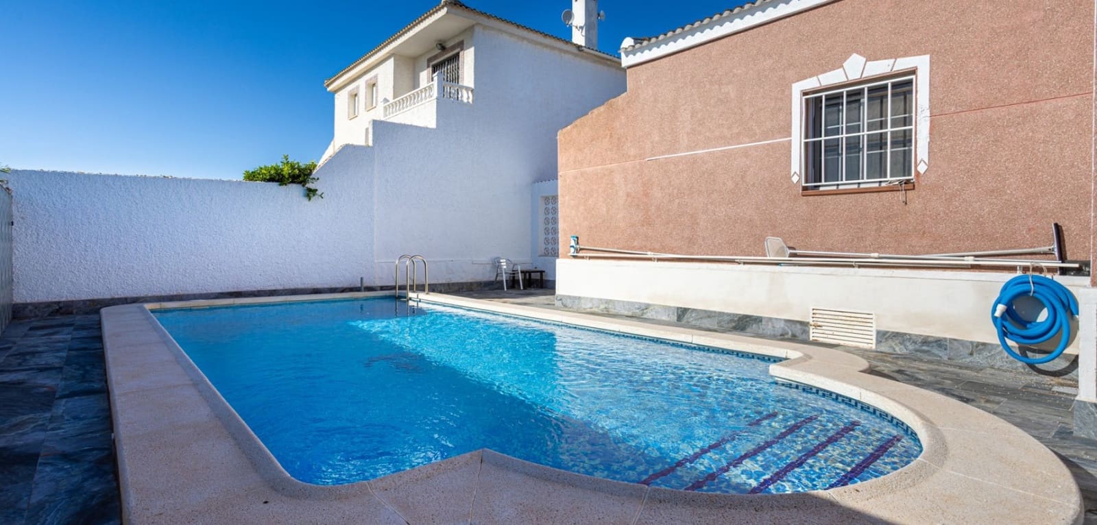3 bedroom Villa for sale in San Luis with pool - € 330,000 (Ref: 9471014)
