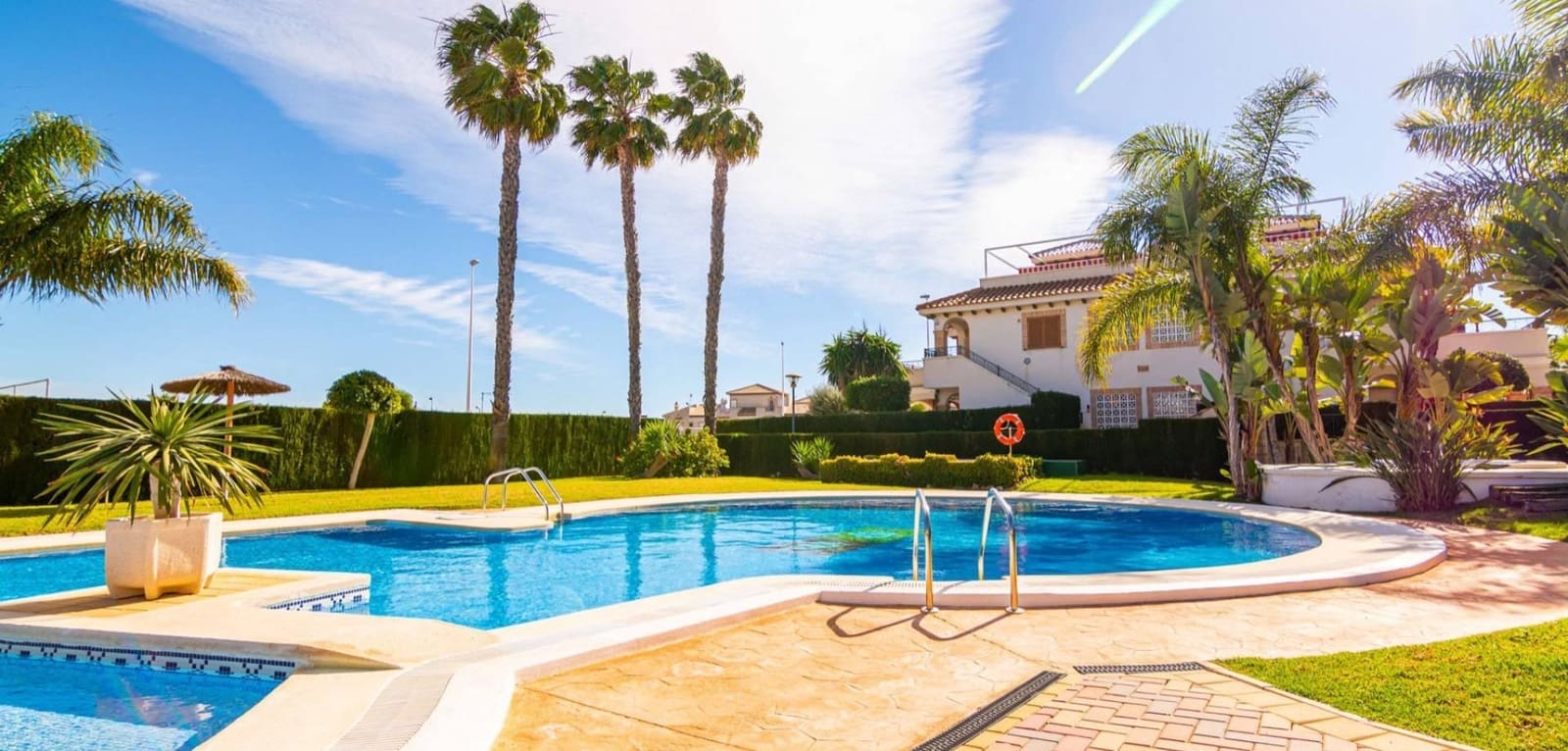 2 bedroom Apartment for sale in Playa Flamenca with pool - € 265,000 (Ref: 9486858)