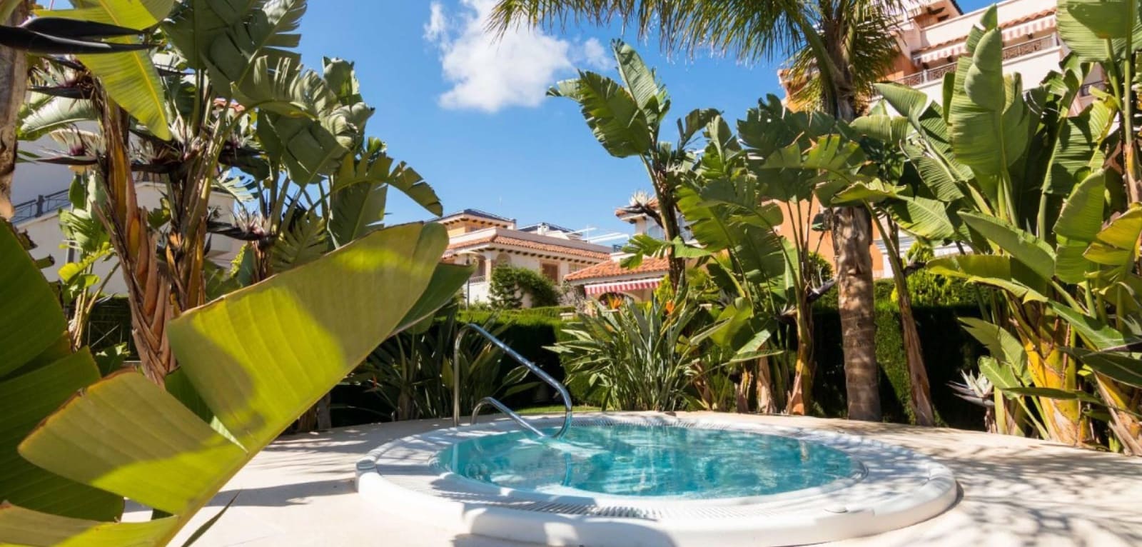 2 bedroom Apartment for sale in Playa Flamenca with pool - € 265,000 (Ref: 9486858)
