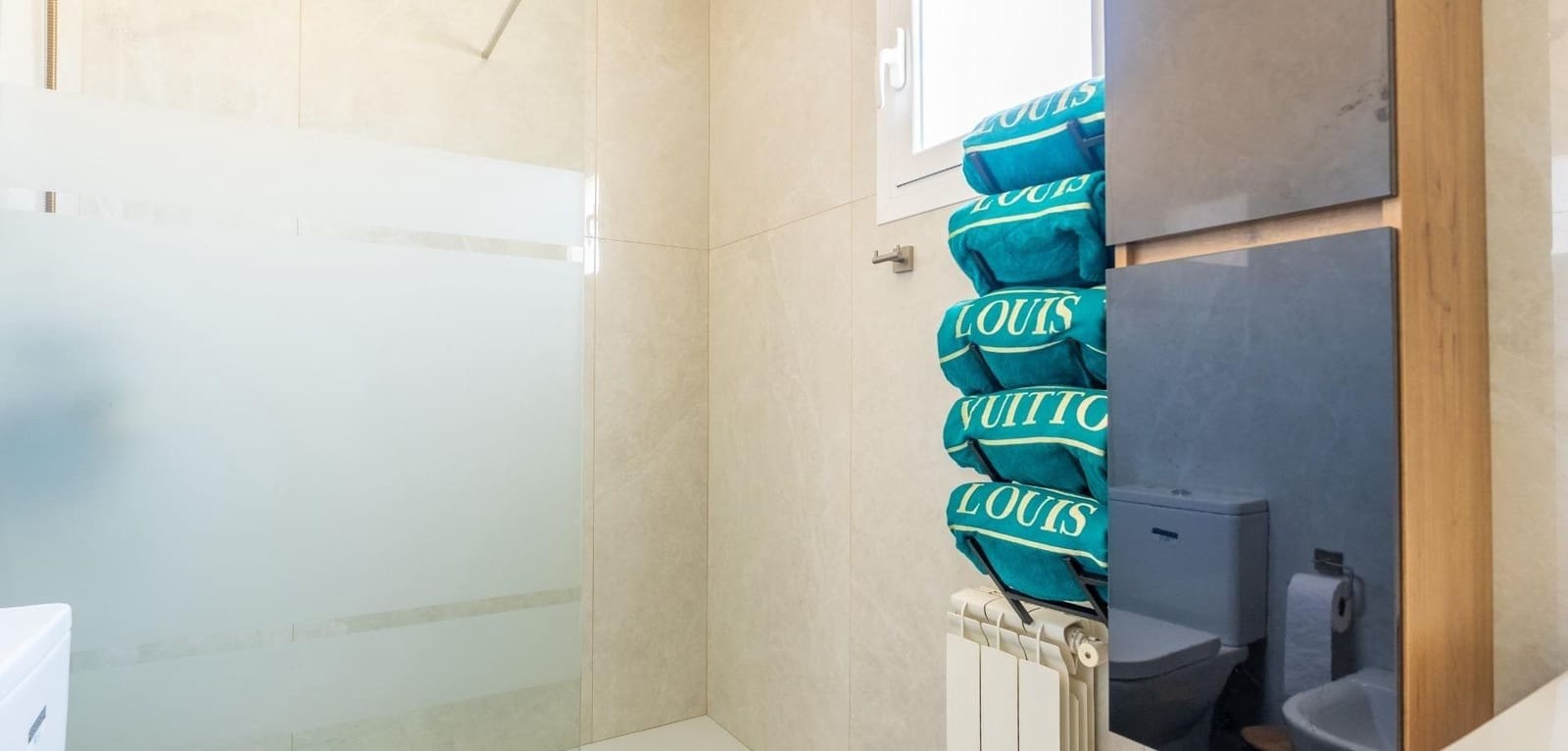 3 bedroom Villa for sale in Torrevieja with pool - € 360,000 (Ref: 9487153)