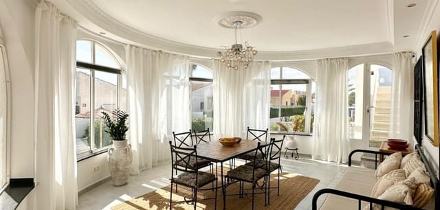 3 soverom Villa til salgs i San Luis, Torrevieja med svømmebasseng - € 645 000 (Ref: 9488936)