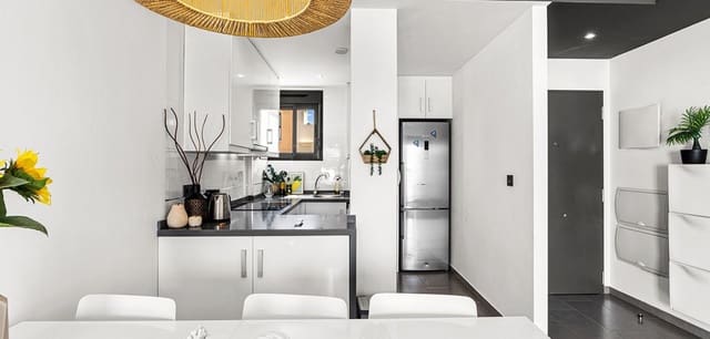 2 makuuhuone Huoneisto myytävänä paikassa La Zenia, Orihuela mukana uima-altaan - 319 000 € (Ref: 9488937)