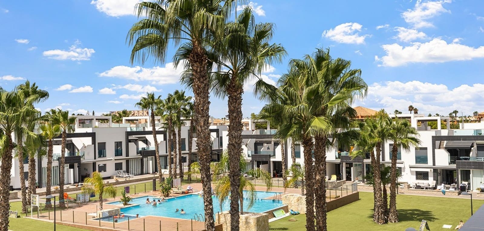 2 bedroom Apartment for sale in La Zenia with pool - € 319,000 (Ref: 9488937)