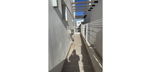 2 soveværelse Semi-Rækkehus til salg i Villamartin, Orihuela - € 299.000 (Ref: 9488938)