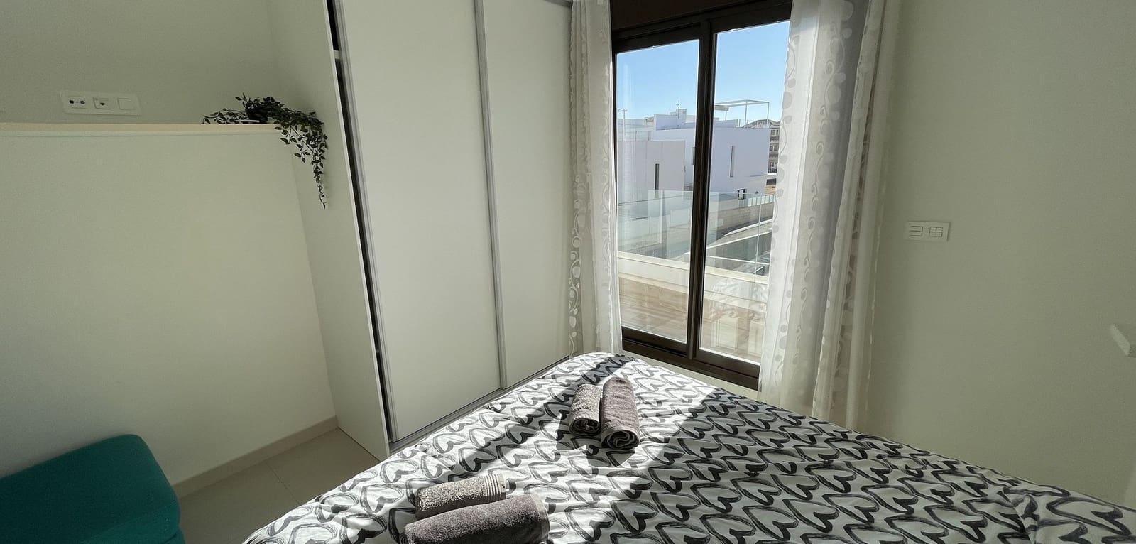 2 bedroom Semi-detached Villa for sale in Villamartin - € 299,000 (Ref: 9488938)