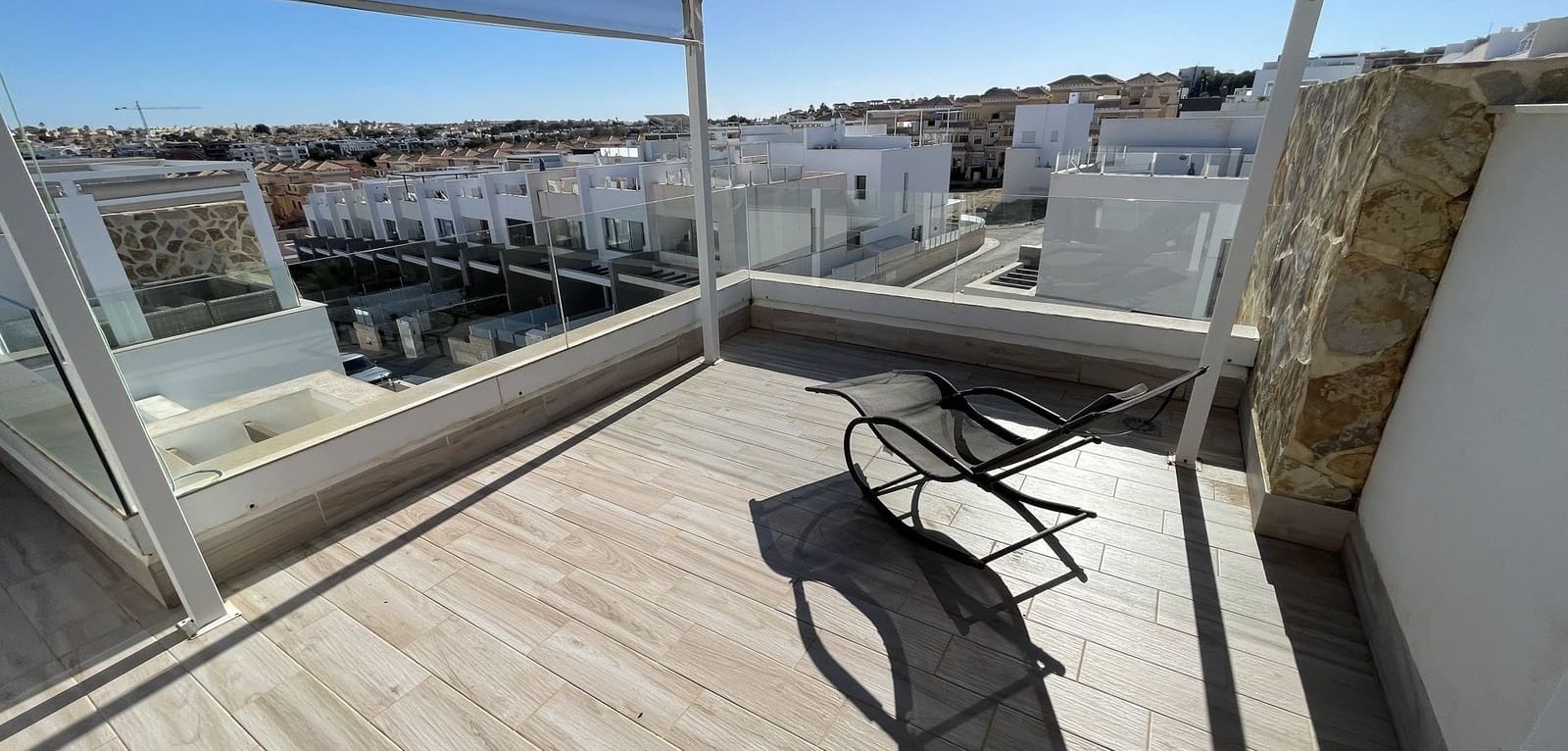 2 bedroom Semi-detached Villa for sale in Villamartin - € 299,000 (Ref: 9488938)