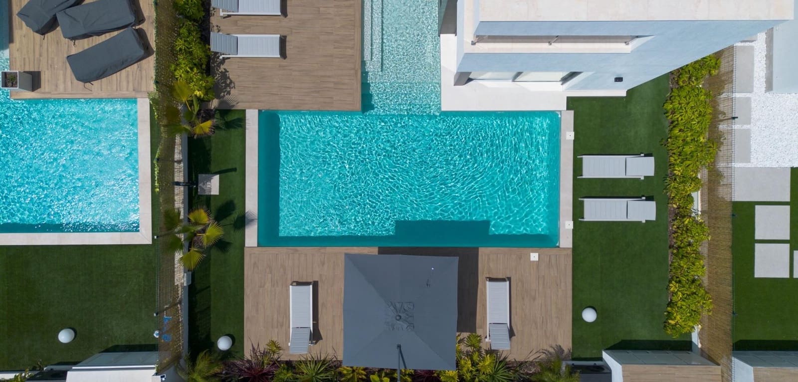 3 bedroom Villa for sale in Torrevieja with pool - € 795,000 (Ref: 9491662)