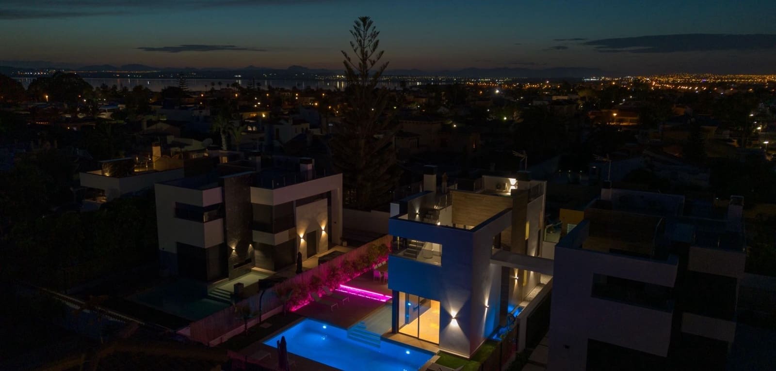 3 bedroom Villa for sale in Torrevieja with pool - € 795,000 (Ref: 9491662)