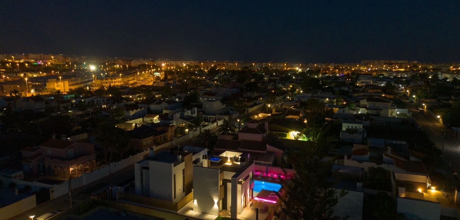 3 bedroom Villa for sale in Torrevieja with pool - € 795,000 (Ref: 9491662)