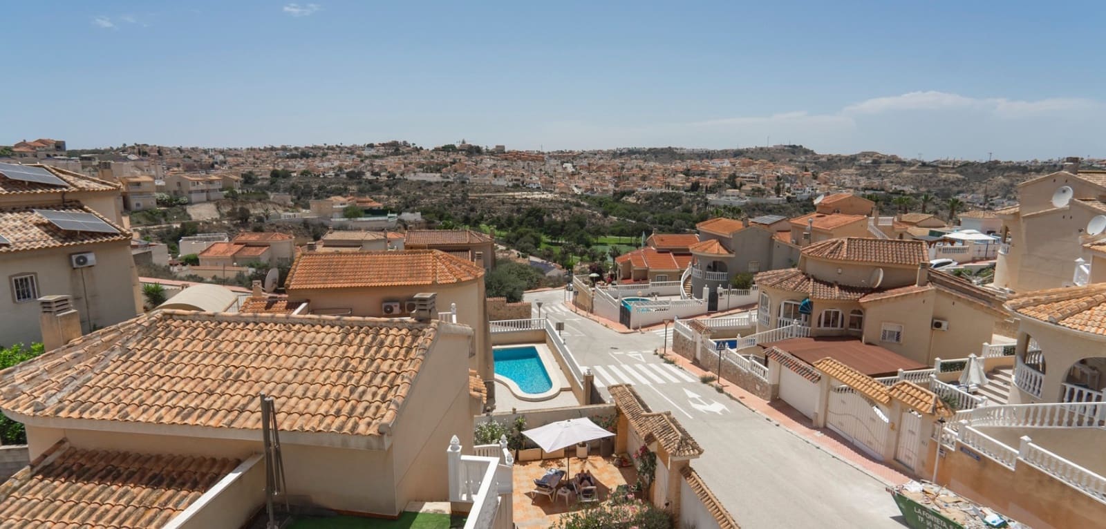 3 bedroom Villa for sale in Ciudad Quesada with pool - € 325,000 (Ref: 9491665)