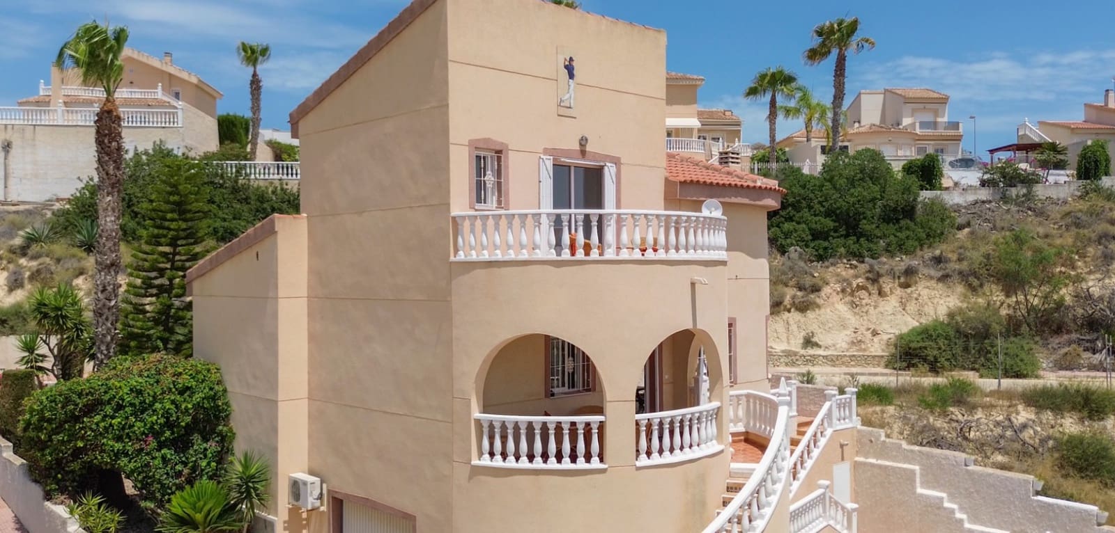 3 bedroom Villa for sale in Ciudad Quesada with pool - € 325,000 (Ref: 9491665)