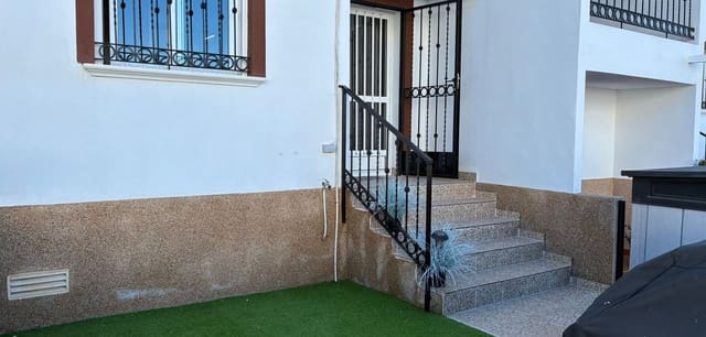 2 chambre Appartement à vendre à Punta Prima, Orihuela avec piscine - 184 500 € (Ref: 9491897)