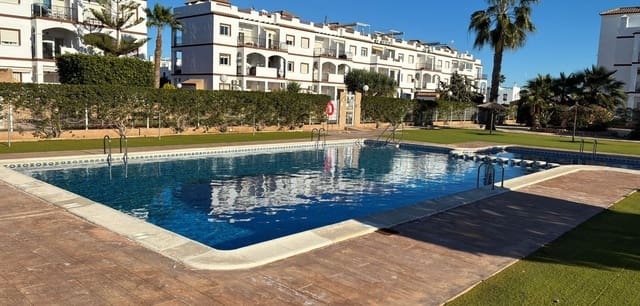 2 chambre Appartement à vendre à Punta Prima, Orihuela avec piscine - 184 500 € (Ref: 9491897)
