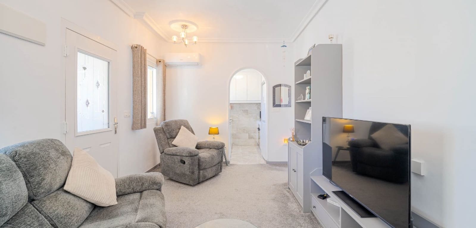 2 bedroom Villa for sale in Los Altos with pool - € 264,900 (Ref: 9499864)