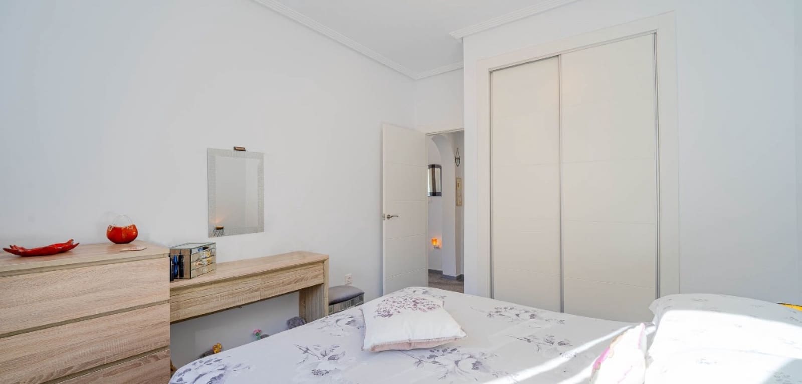 2 bedroom Villa for sale in Los Altos with pool - € 264,900 (Ref: 9499864)