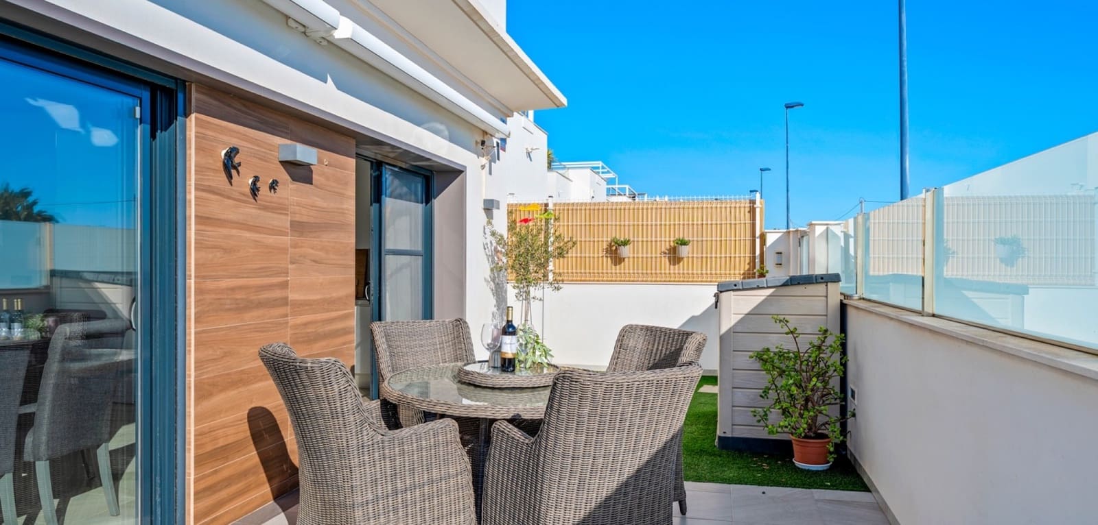 3 bedroom Villa for sale in Los Alcazares with pool - € 349,900 (Ref: 9502935)