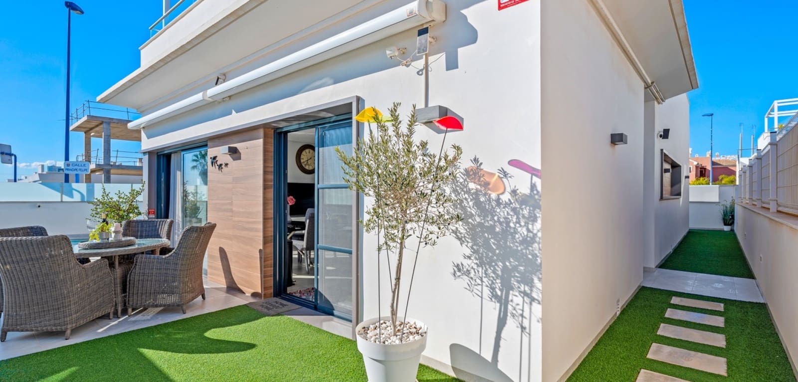 3 bedroom Villa for sale in Los Alcazares with pool - € 349,900 (Ref: 9502935)