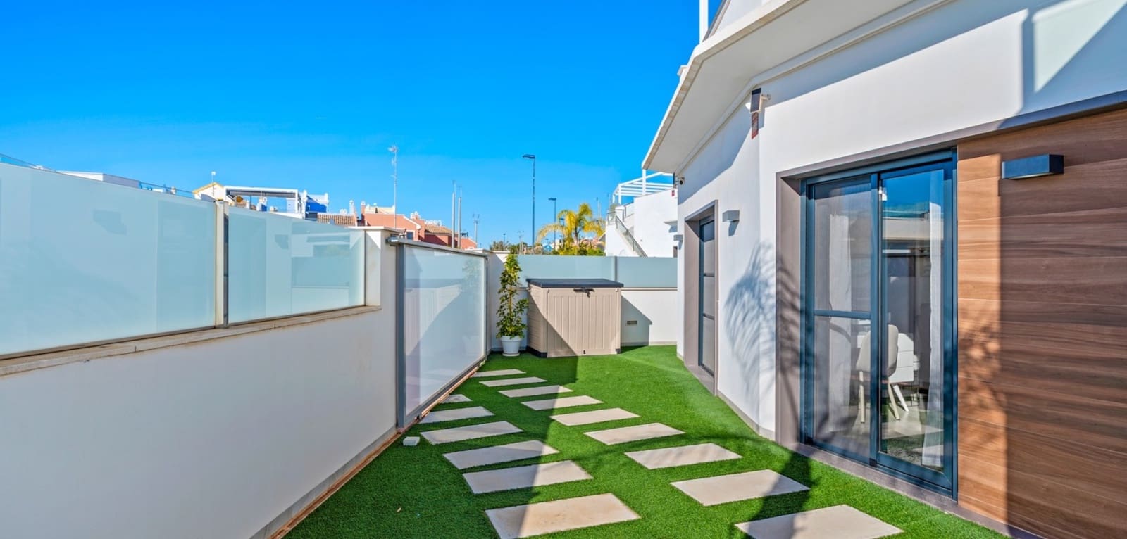 3 bedroom Villa for sale in Los Alcazares with pool - € 349,900 (Ref: 9502935)