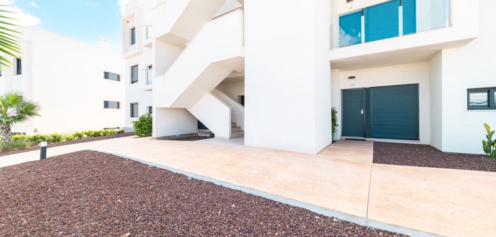 2 bedroom Apartment for sale in Pilar de la Horadada with pool - € 299,000 (Ref: 9502938)