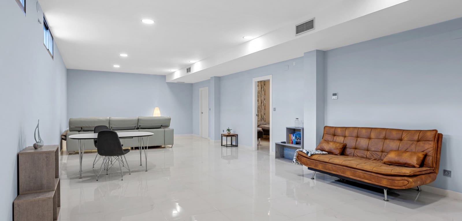 5 soveværelse Villa til salg i Villamartin med swimmingpool - € 469.000 (Ref: 9504670)