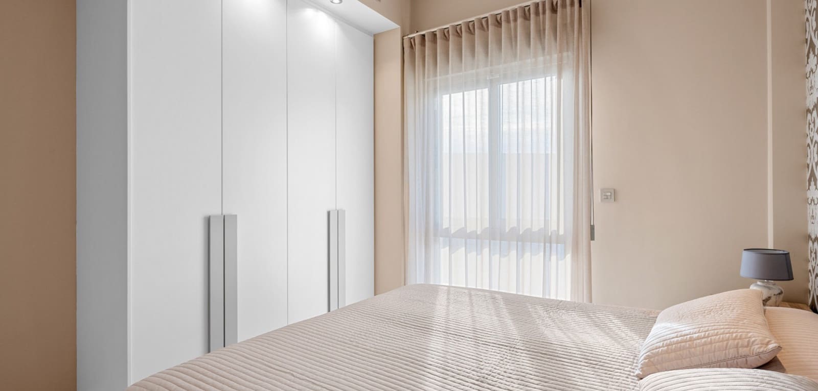 5 soveværelse Villa til salg i Villamartin med swimmingpool - € 469.000 (Ref: 9504670)