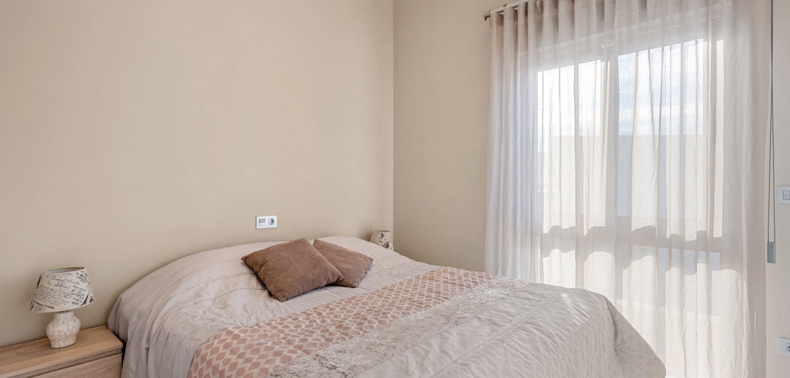 5 soveværelse Villa til salg i Villamartin med swimmingpool - € 469.000 (Ref: 9504670)