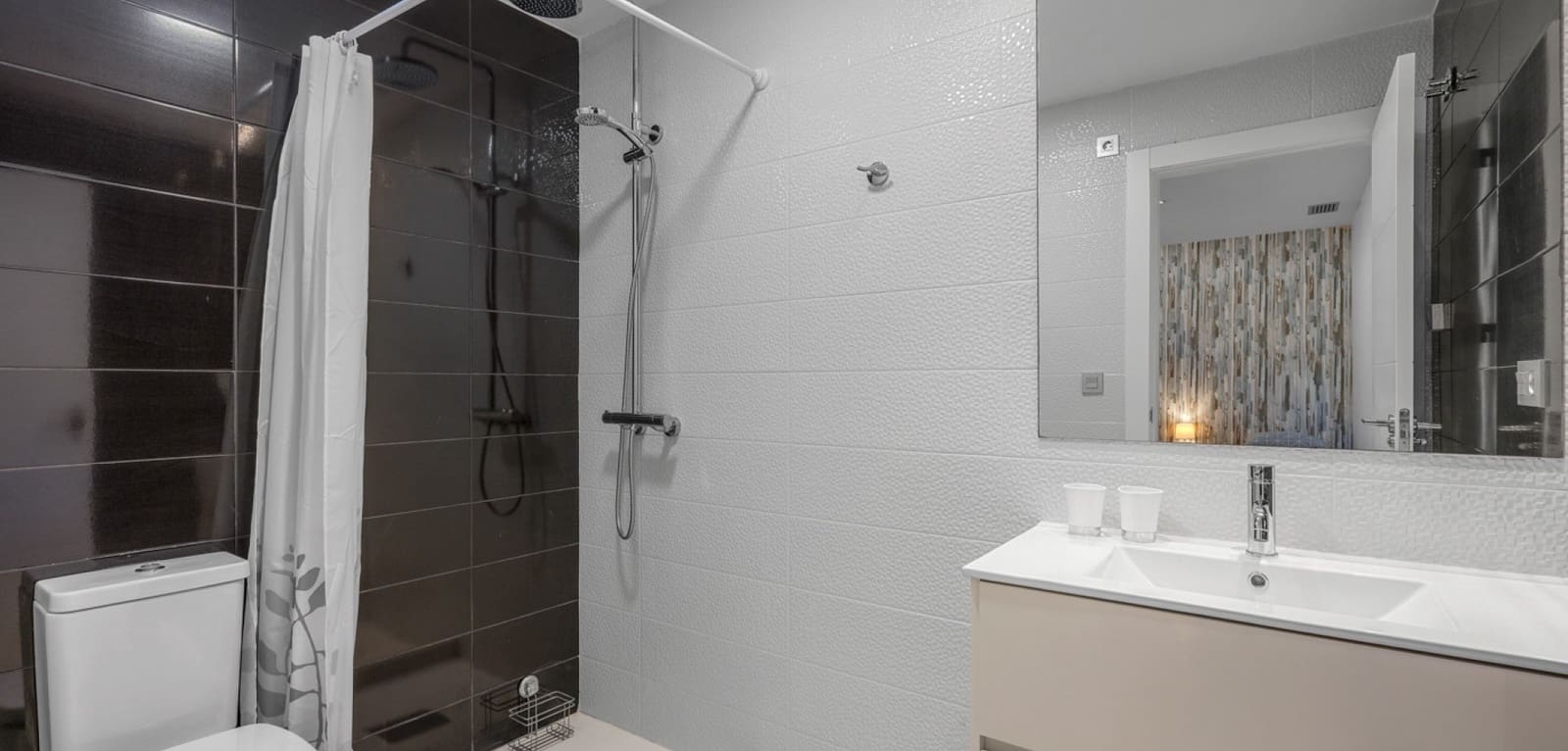 5 soveværelse Villa til salg i Villamartin med swimmingpool - € 469.000 (Ref: 9504670)