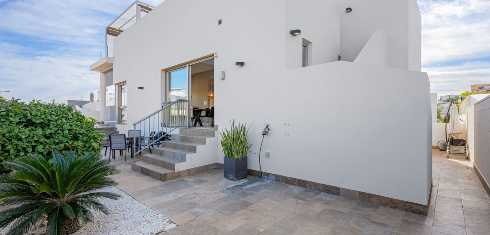 5 soveværelse Villa til salg i Villamartin med swimmingpool - € 469.000 (Ref: 9504670)