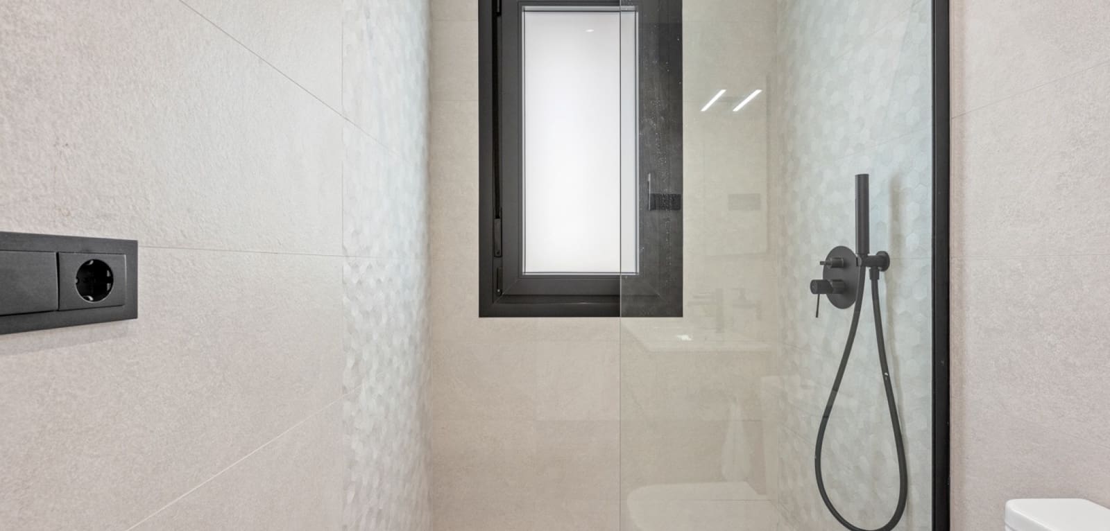 3 slaapkamer Villa te koop in Orihuela Costa met zwembad - € 519.500 (Ref: 9504671)