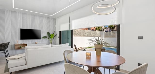 3 slaapkamer Villa te koop in Las Filipinas met zwembad - € 519.500 (Ref: 9504671)