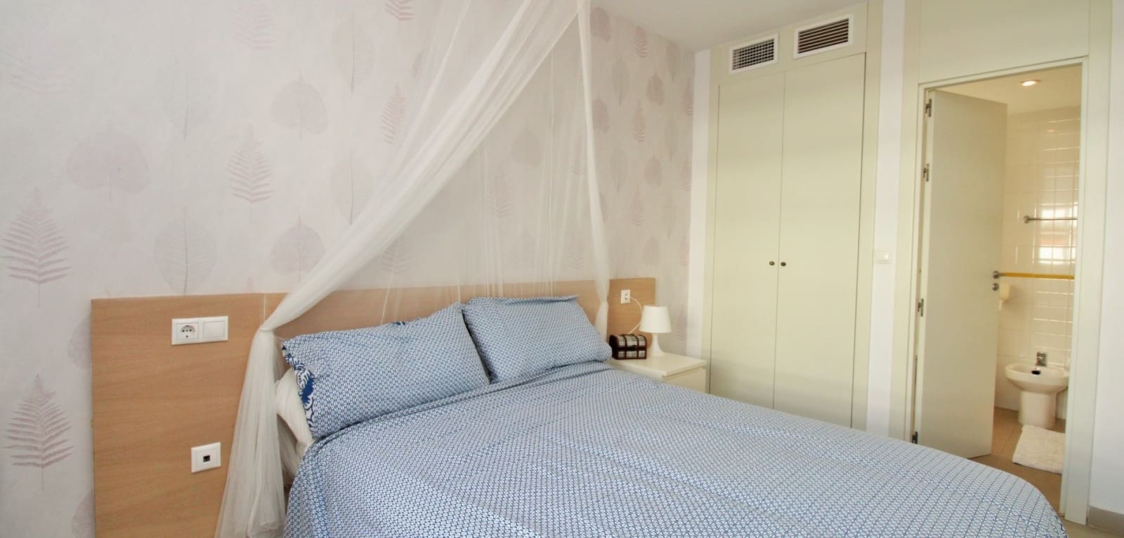 2 bedroom Apartment for sale in Playa Flamenca with pool - € 179,950 (Ref: 9504672)
