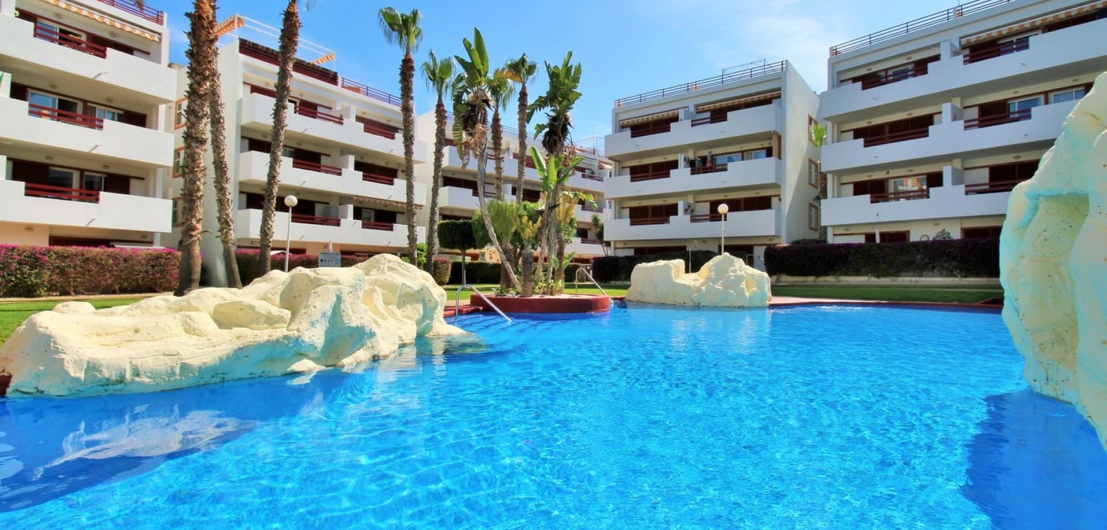 2 bedroom Apartment for sale in Playa Flamenca with pool - € 179,950 (Ref: 9504672)