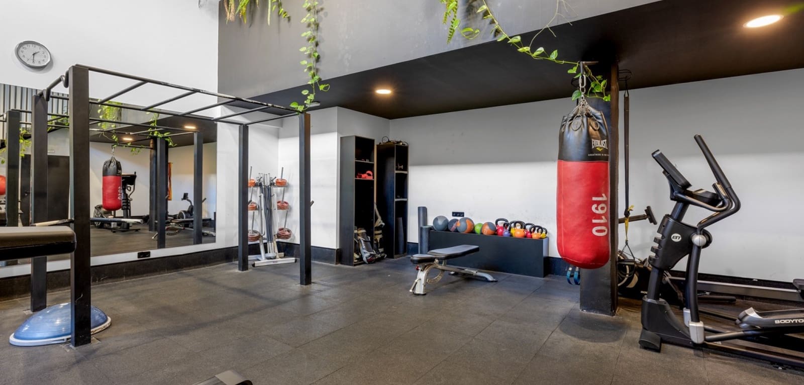 2 slaapkamer Appartement te koop in Los Dolses met zwembad - € 369.000 (Ref: 9504673)