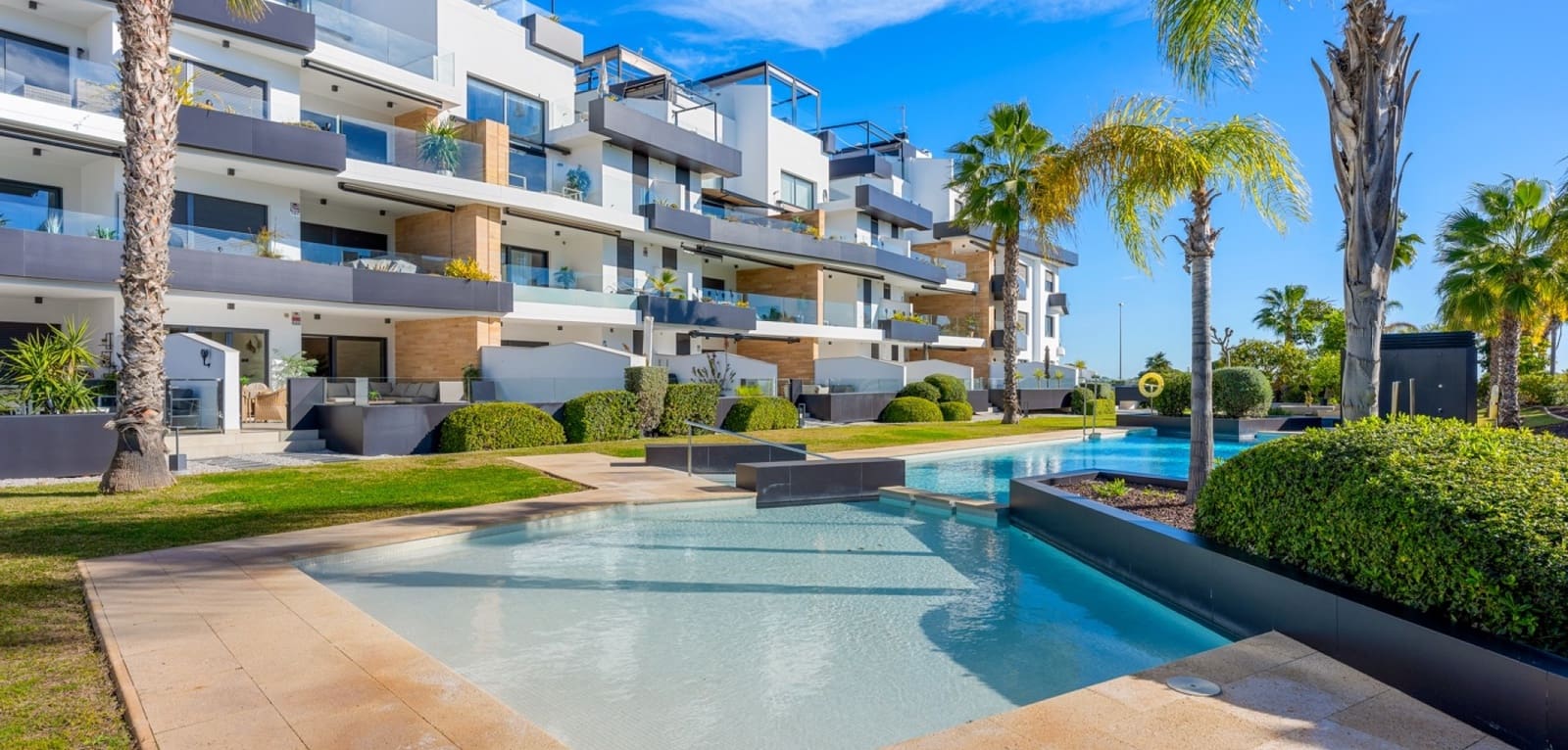 2 slaapkamer Appartement te koop in Los Dolses met zwembad - € 369.000 (Ref: 9504673)