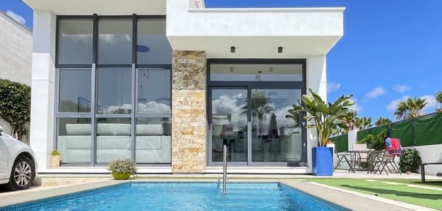 Chalet de 2 habitaciones en Ciudad Quesada, Rojales en venta con piscina - 369.000 € (Ref: 9504674)