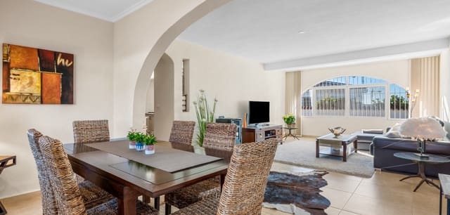 3 bedroom Villa for sale in Ciudad Quesada, Rojales with pool - € 445,000 (Ref: 9509387)