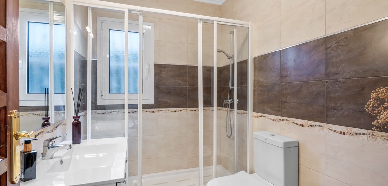 3 bedroom Villa for sale in Ciudad Quesada with pool - € 445,000 (Ref: 9509387)